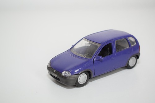 C17 gama 1148 - 1:43,