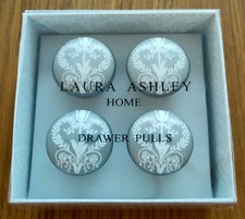 LAURA ASHLEY Set of 4 Josette Dove Grey Drawer Pulls Ceramic BRAND NEW, BOXED!