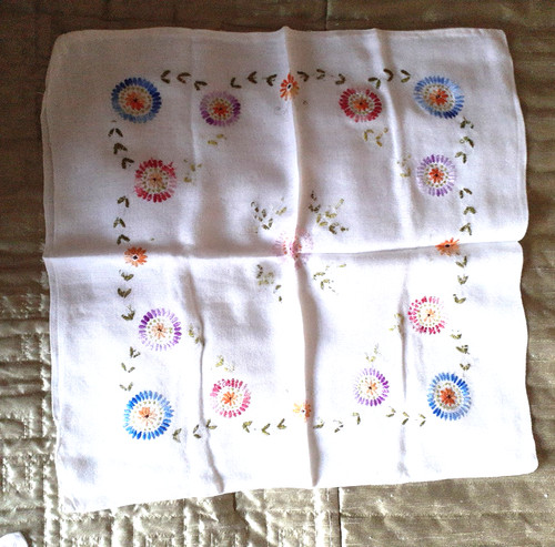 1940 50s embroidered rayon - 1940/50s,