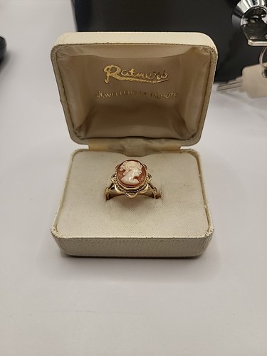 Vintage cameo ring - r.e.p, 375