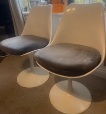 Tulip chairs By Rudi Bonzanini , Not Eerio Aarnio, Saarinen knoll