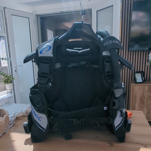 Oceanic scuba diving buoyancy - diving,