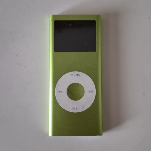 Apple ipod nano 2nd - gen,