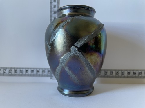 Poole pottery lava iridescent - poole,
