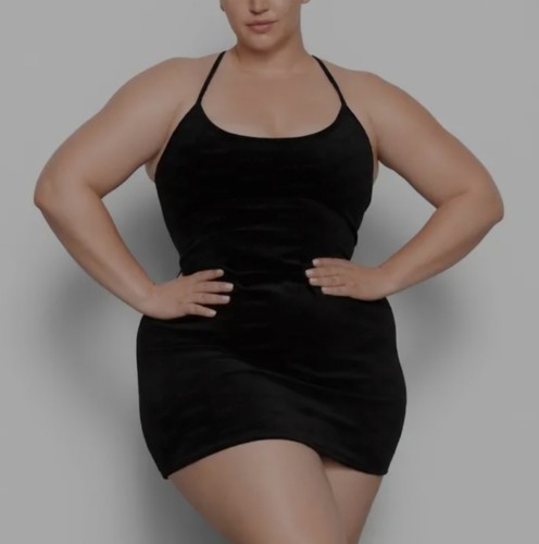 Skims kim kardashian logo - by,