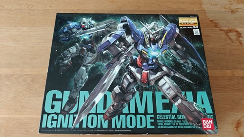 Bandai gunpla master grade - mg,