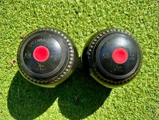 Greenmaster Pair of Crown Green Bowls Bias 2 Full  2lb 12 Oz