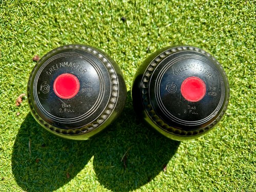 Greenmaster pair crown - of,
