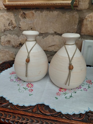 Pair decorative cream vases - cream,