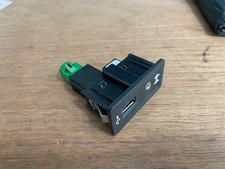 OEM For VW Golf 7 7.5 MIB2 CarPlay MDI USB AUX Switch Control AMI Socket Adapter