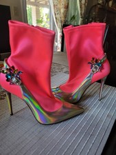 Christian Louboutin So Kate