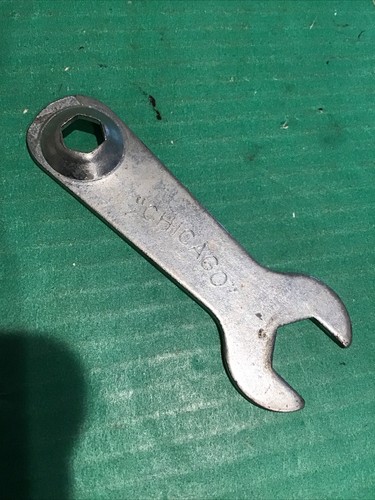 Vintage chicago roller skate - roller,