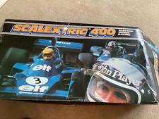 SCALEXTRIC 400 VINTAGE SET- C587 -COMPLETE Inc 2 FORMULA  1 CARS-ELF/JPS