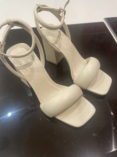 Ivory strappy super comfy