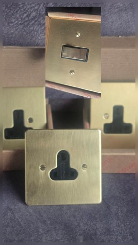 Gold plug sockets light - sockets,,