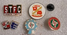 SWINDON TOWN FC BADGES
