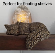 Sleeping Fox Shelf Sleeper