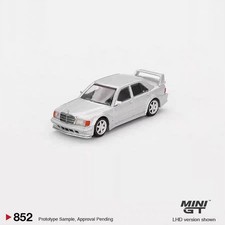 MINIGT 1:64 Model Car