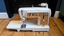 Vintage Singer 670G Sewing