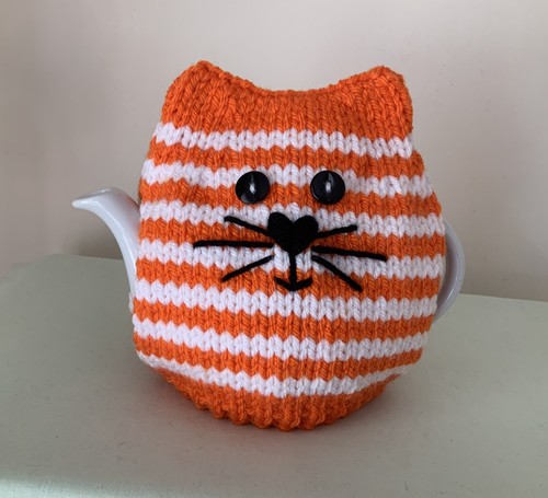 New hand knitted orange white - new,