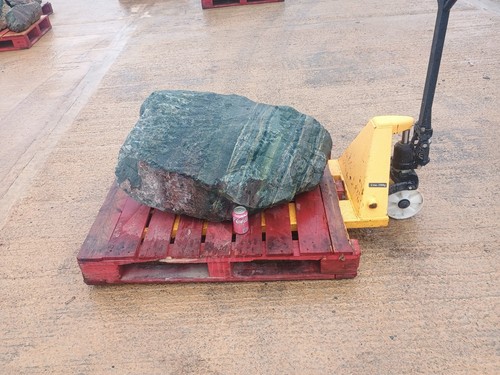 Large granite garden - large,