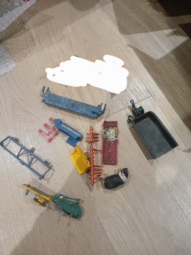 Britains farm toys spares - britains,