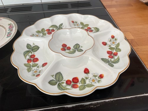 Royal worcester strawberries - worcester,