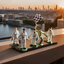  VIP Raceways Scalextric pit crew and starter figure set vintage 1950's