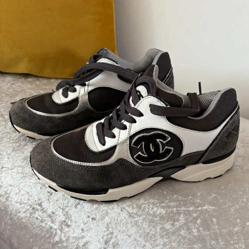 Chanel low top - chanel, suede