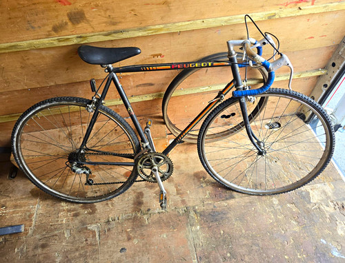Peugeot road bike 700c - m, frame