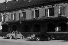 Hayward Kempe in a Riley 1 5 L