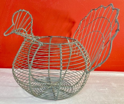 Chicken egg holder wire metal - chicken,