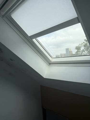 Velux 1028 electric blind - electric,