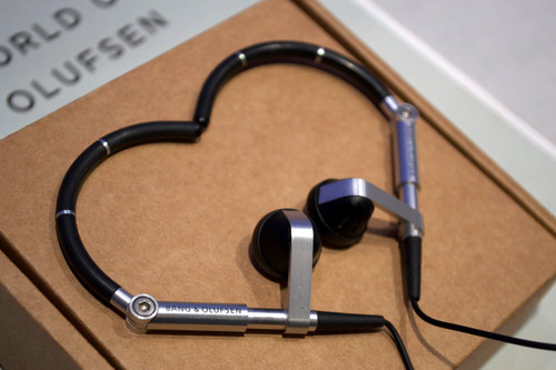 Bang and olufsen a8 - b&o,
