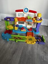 Toot Toot Hospital, Police Station, Fire Starion, Train and track set