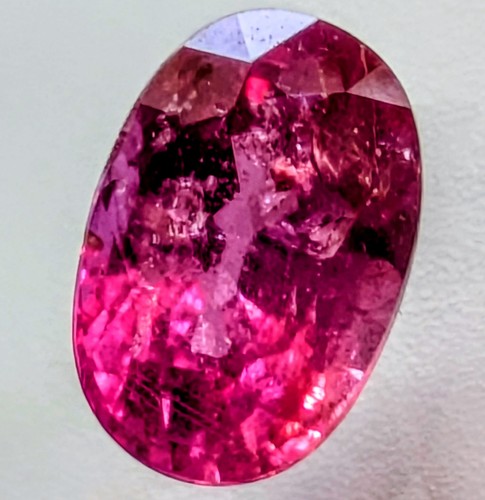Vivid pink spinel - ct,