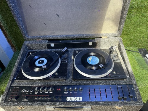 Vintage quasar twin - quasar,