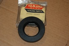 NOS YAMAHA XS1 XS2 XS650 XS750 TX750 FZR1000 REAR WHEEL OIL SEAL #93102-35065-00