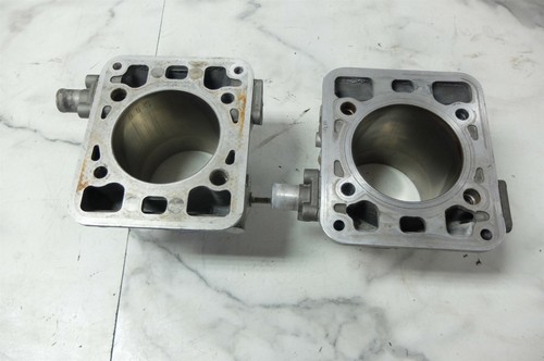 Ducati 748 engine - , cylinders