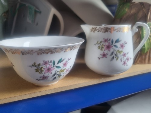 Vintage royal grafton floral - vintage,