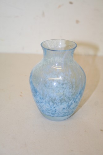 Small caithness glass vase - caithness,