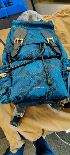 Burberry blue classic leather - blue,