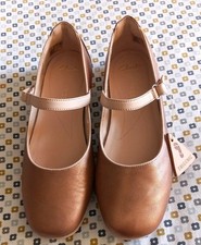 CLARKS TRI AXIS DUSTY PINK