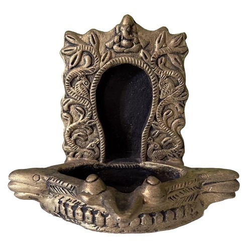 Hindu prabhavali arch font - hindu,