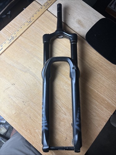 Rockshox lyrik 29in suspension - rockshox,