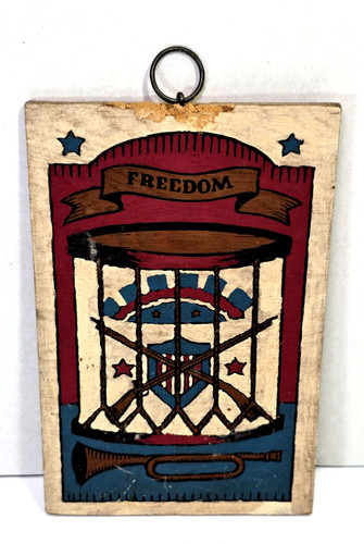 Vintage colonial wall plaques - colonial,