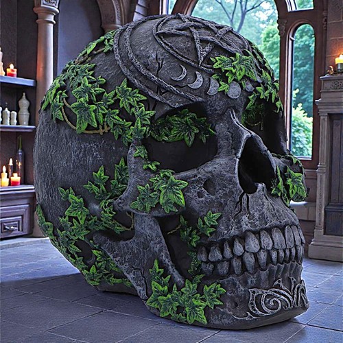 Aged pentagram skull statue - aged,