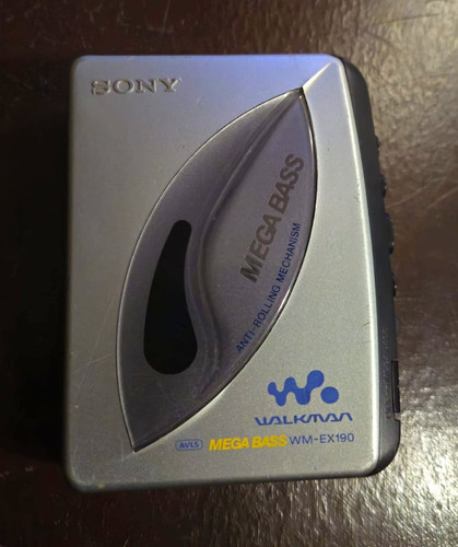 Untested sony walkman - untested!,