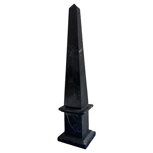 Classic obelisk black - in,