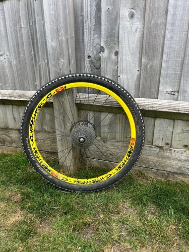 Mavic mtb rear wheel - 26”,